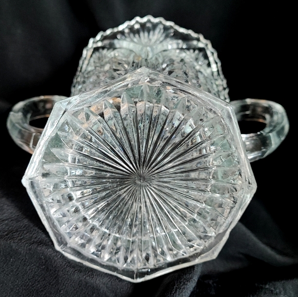 EAPG Spooner Vintage Pressed Glass Vintage Vase Higbee Pineapple Or Iris Pattern - Picture 14 of 15